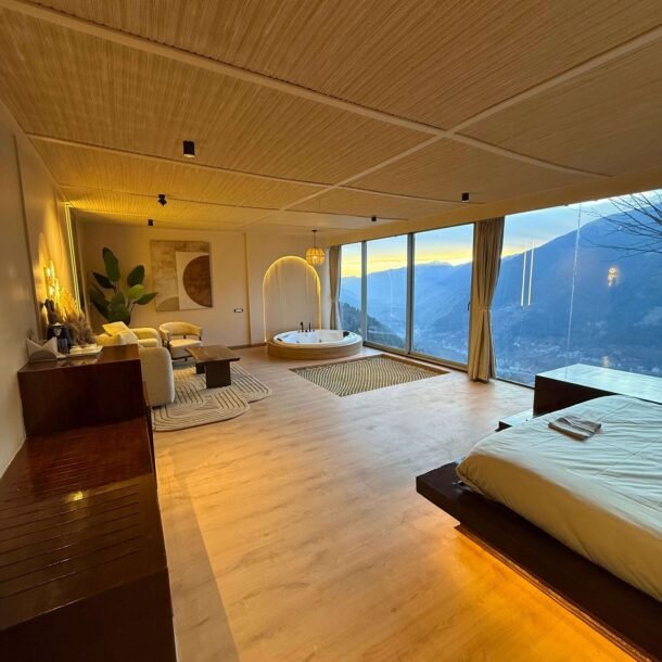 romantic room Manali